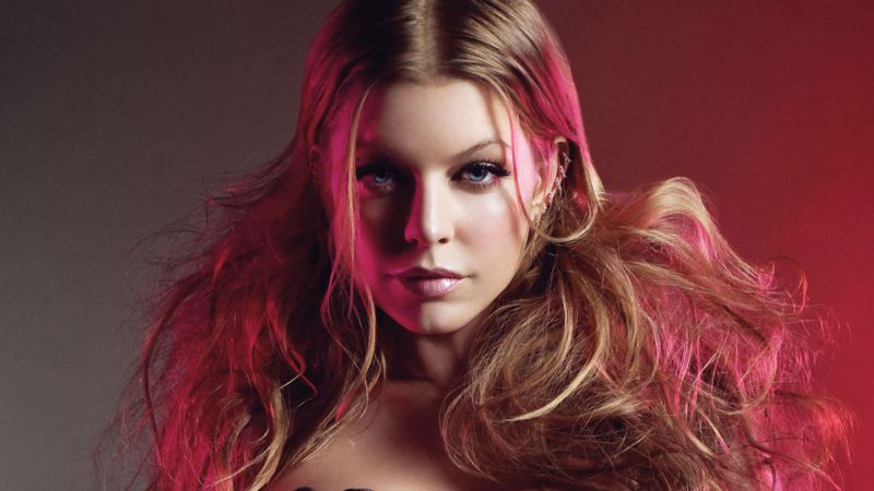 Datei:Fergie background.jpg