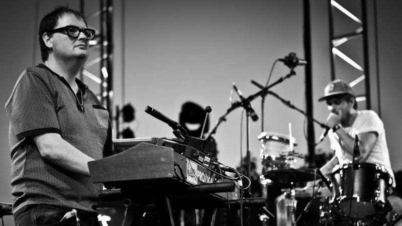 Datei:Zombie Zombie background.jpg