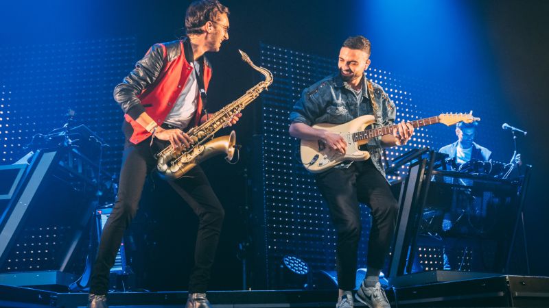 Datei:Synapson background.jpg