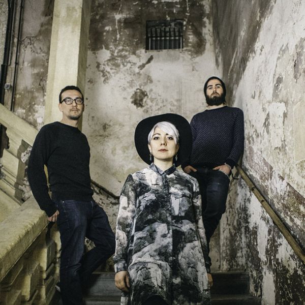 Datei:Heart Of Wolves.jpg