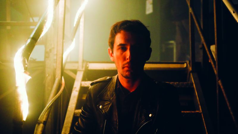 Datei:The Avener background.jpg