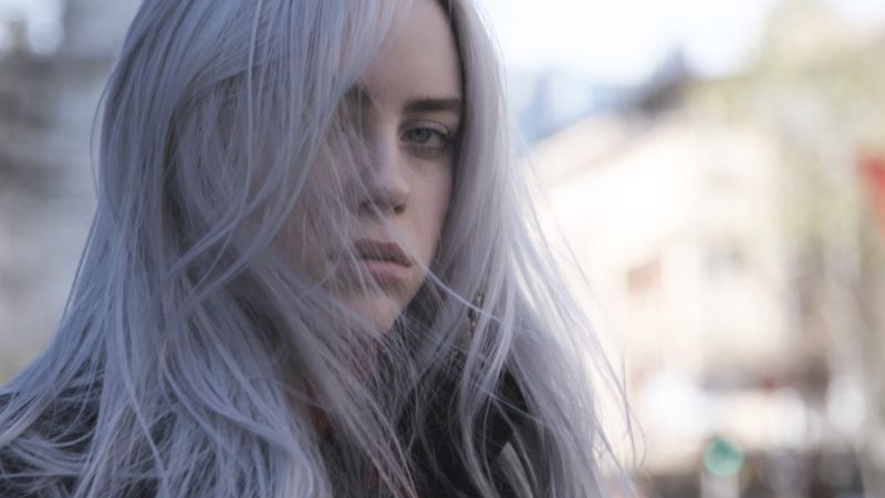 Datei:Billie Eilish background.jpg