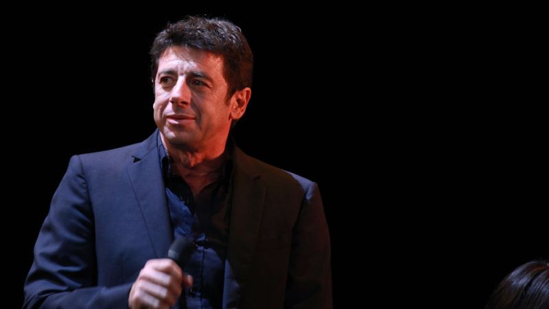 Datei:Patrick Bruel background.jpg