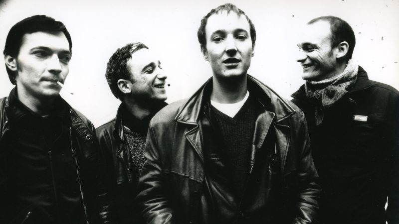 Datei:Louise Attaque background.jpg