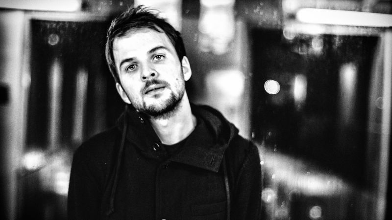 Datei:Nils Frahm background.jpg