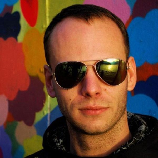 Datei:Oliver Ton.jpg