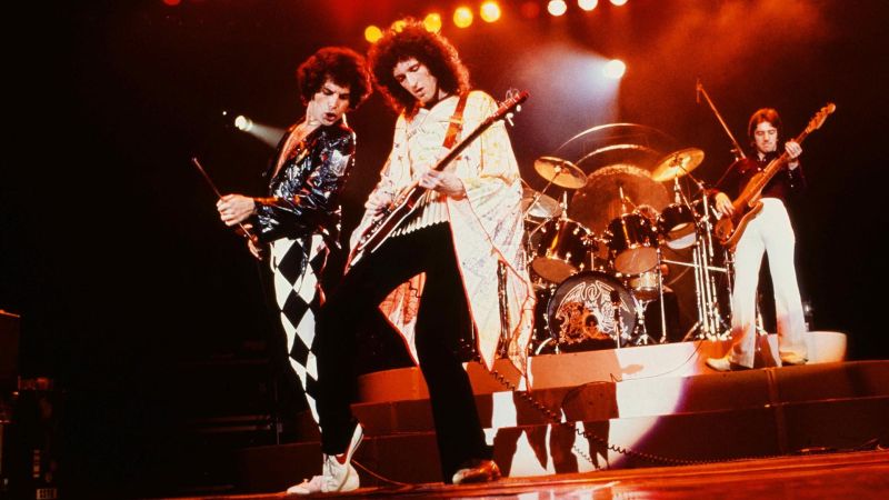 Datei:Queen background.jpg