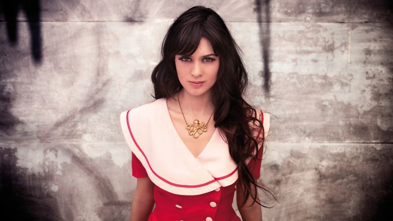 Datei:Emilie Simon background.jpg