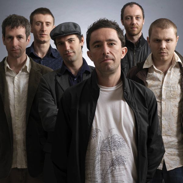 Datei:The Cinematic Orchestra.jpg