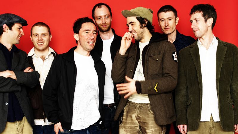 Datei:The Cinematic Orchestra background.jpg