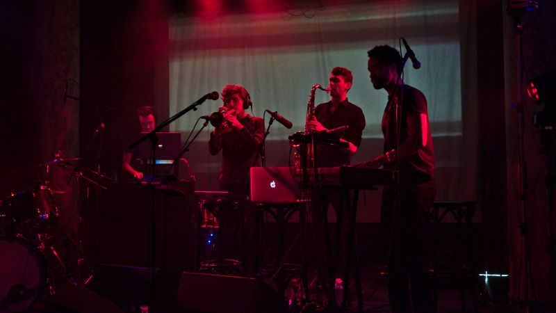 Datei:Boogie Belgique background.jpg